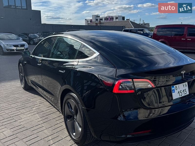 Седан Tesla Model 3 2019 в Хмельницком