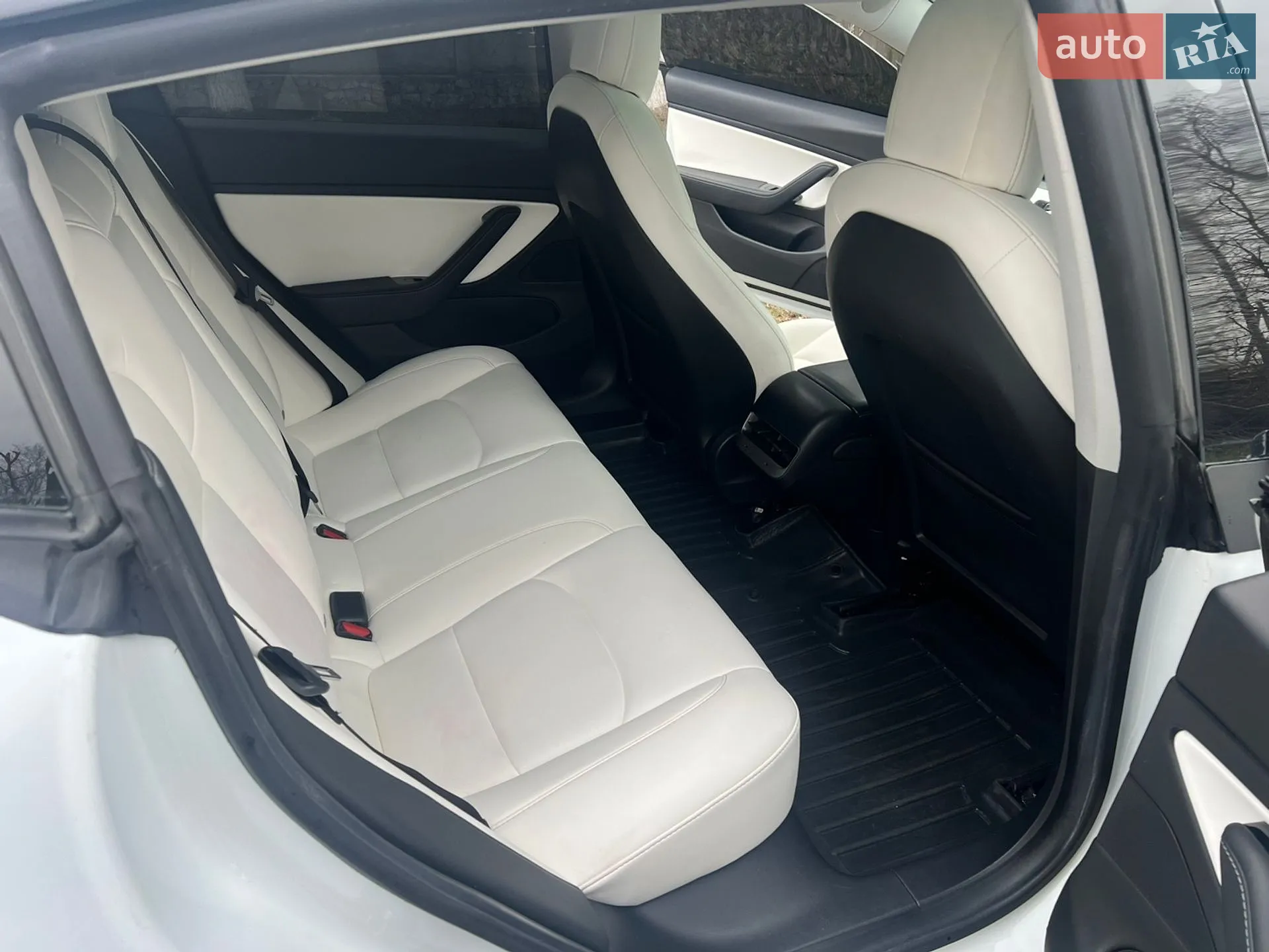 2020 Tesla Model 3 - мініатюра 18