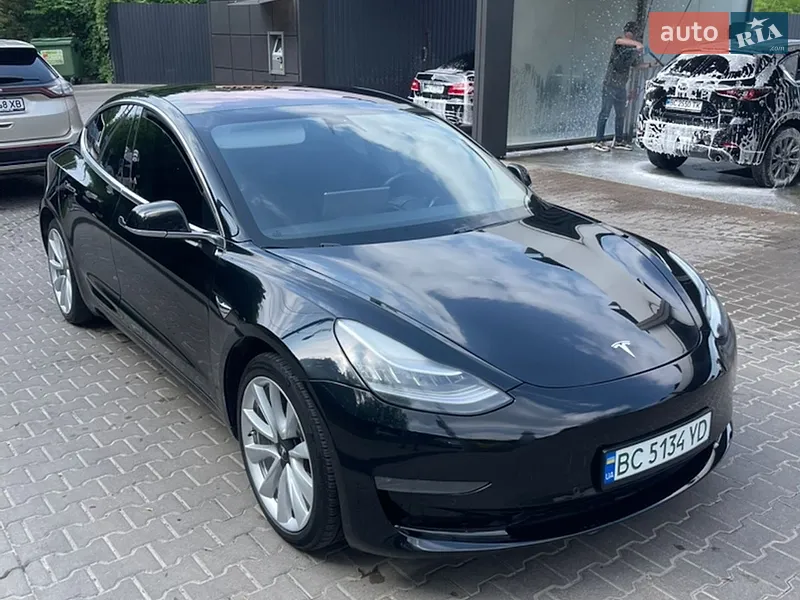 Tesla Model 3 2018