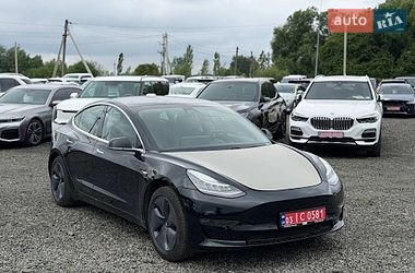 Седан Tesla Model 3 2019 в Луцьку