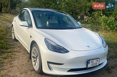 Седан Tesla Model 3 2022 в Кривому Розі