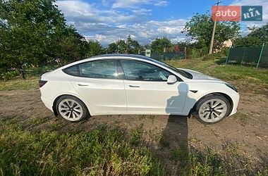 Седан Tesla Model 3 2022 в Кривому Розі