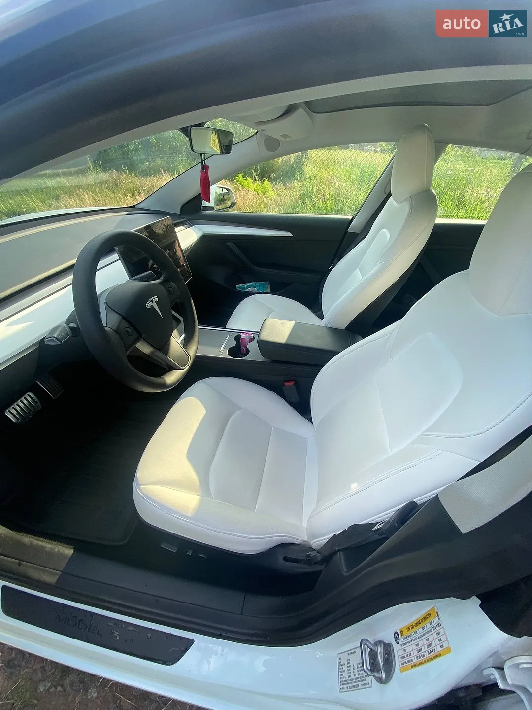 2022 Tesla Model 3 - мініатюра 11