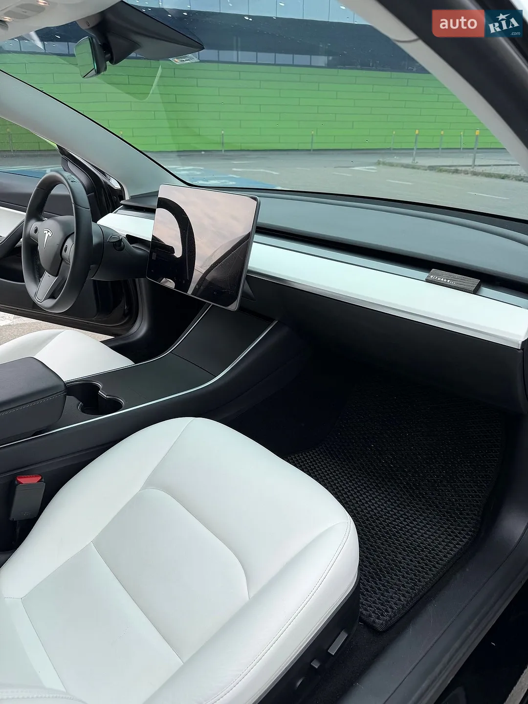 2019 Tesla Model 3 - мініатюра 28
