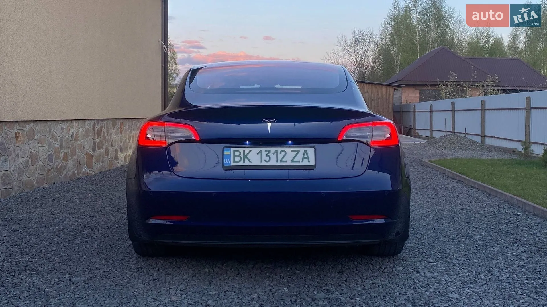 2018 Tesla Model 3 - мініатюра 3