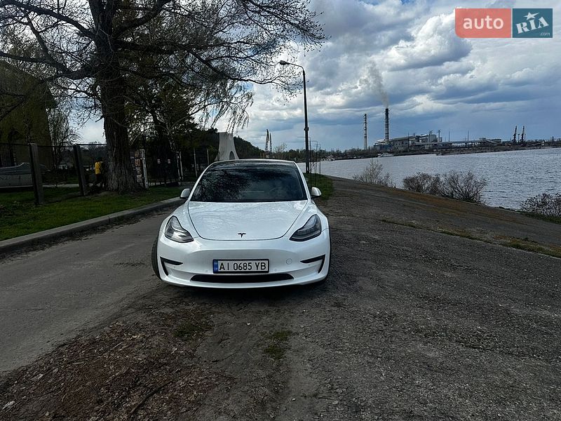 Седан Tesla Model 3 2019 в Києві