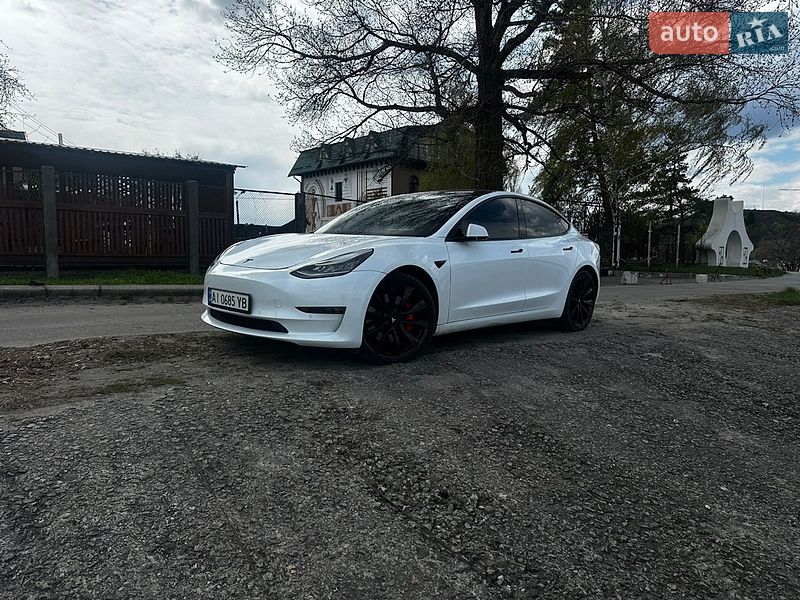 Tesla Model 3 2019