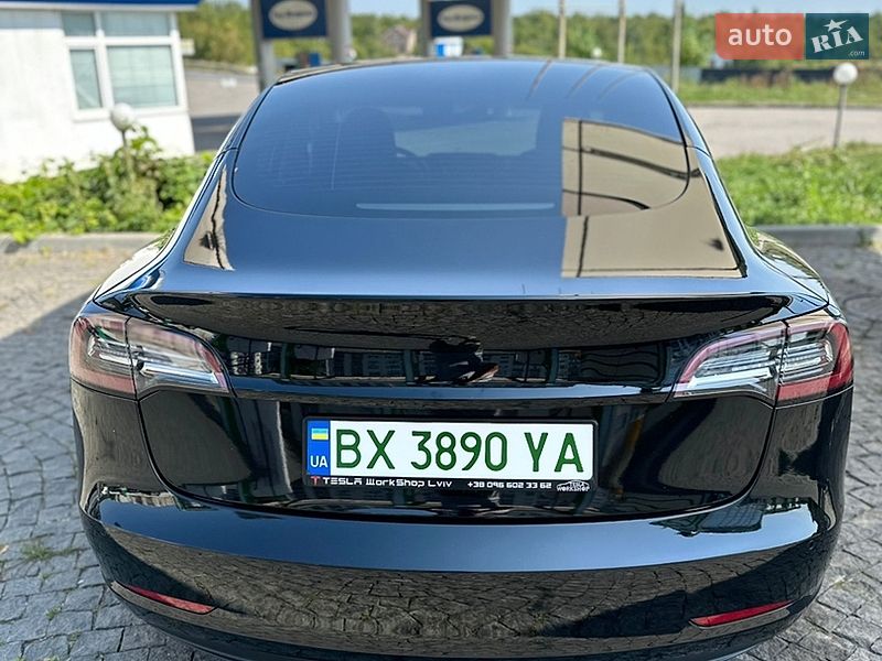 Седан Tesla Model 3 2022 в Хмельницькому