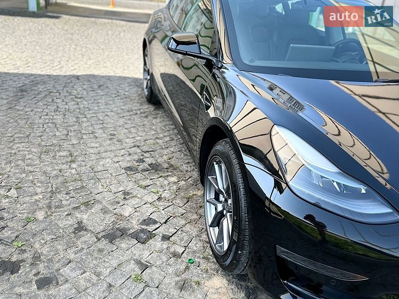 Седан Tesla Model 3 2022 в Хмельницькому