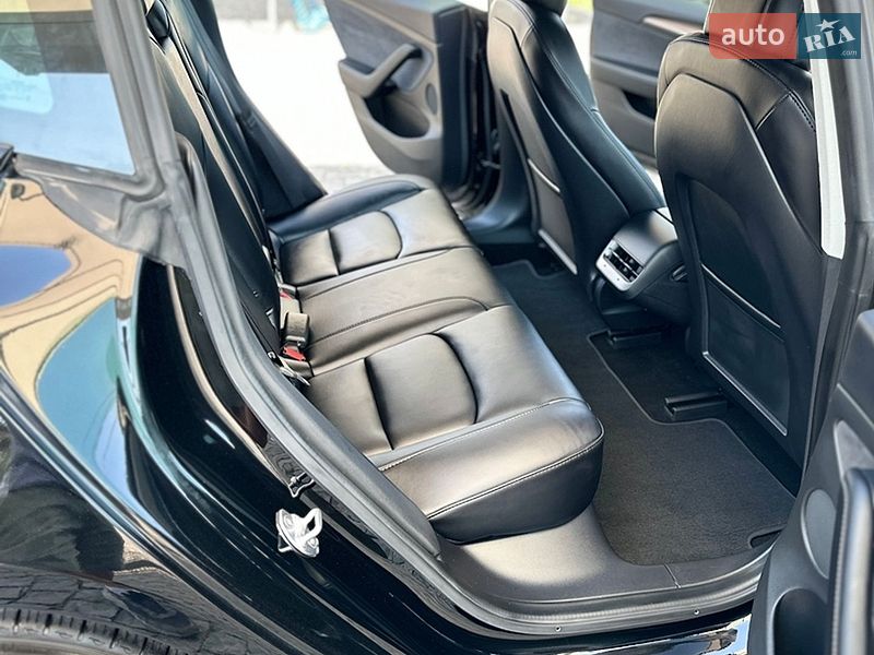 Седан Tesla Model 3 2022 в Хмельницькому