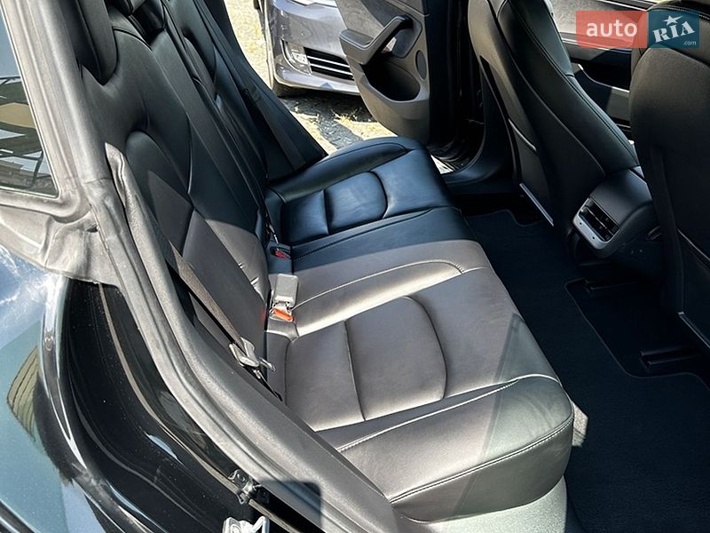 Седан Tesla Model 3 2022 в Хмельницькому