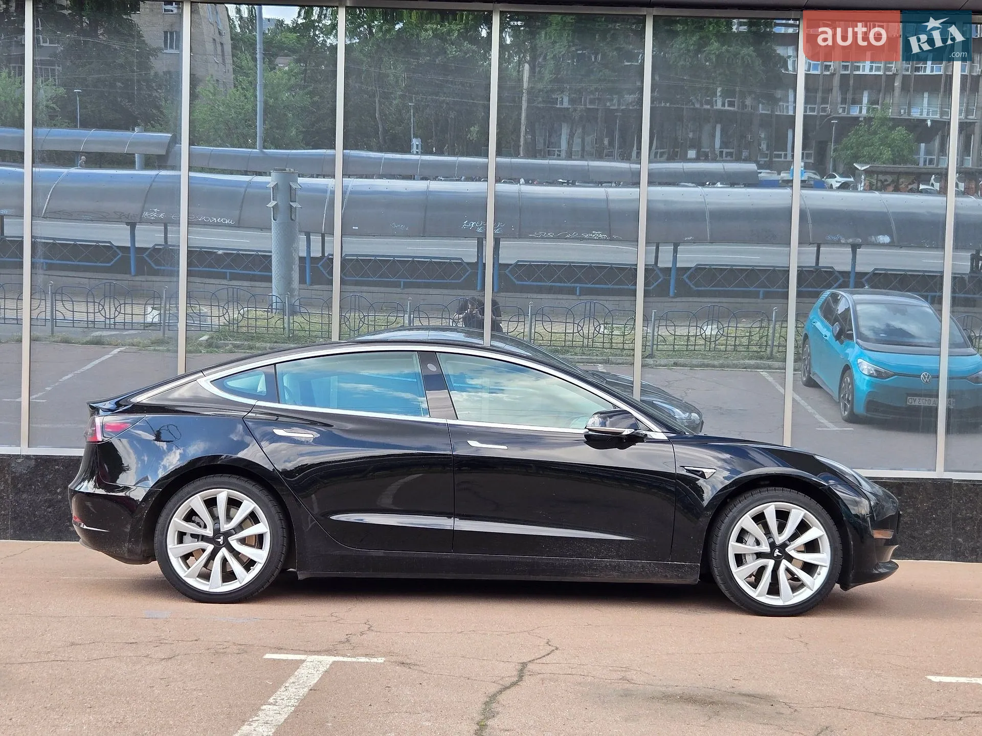 2019 Tesla Model 3 - мініатюра 3