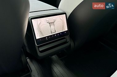 Седан Tesla Model 3 2024 в Киеве
