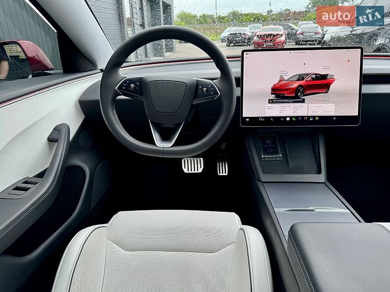 Седан Tesla Model 3 2024 в Киеве