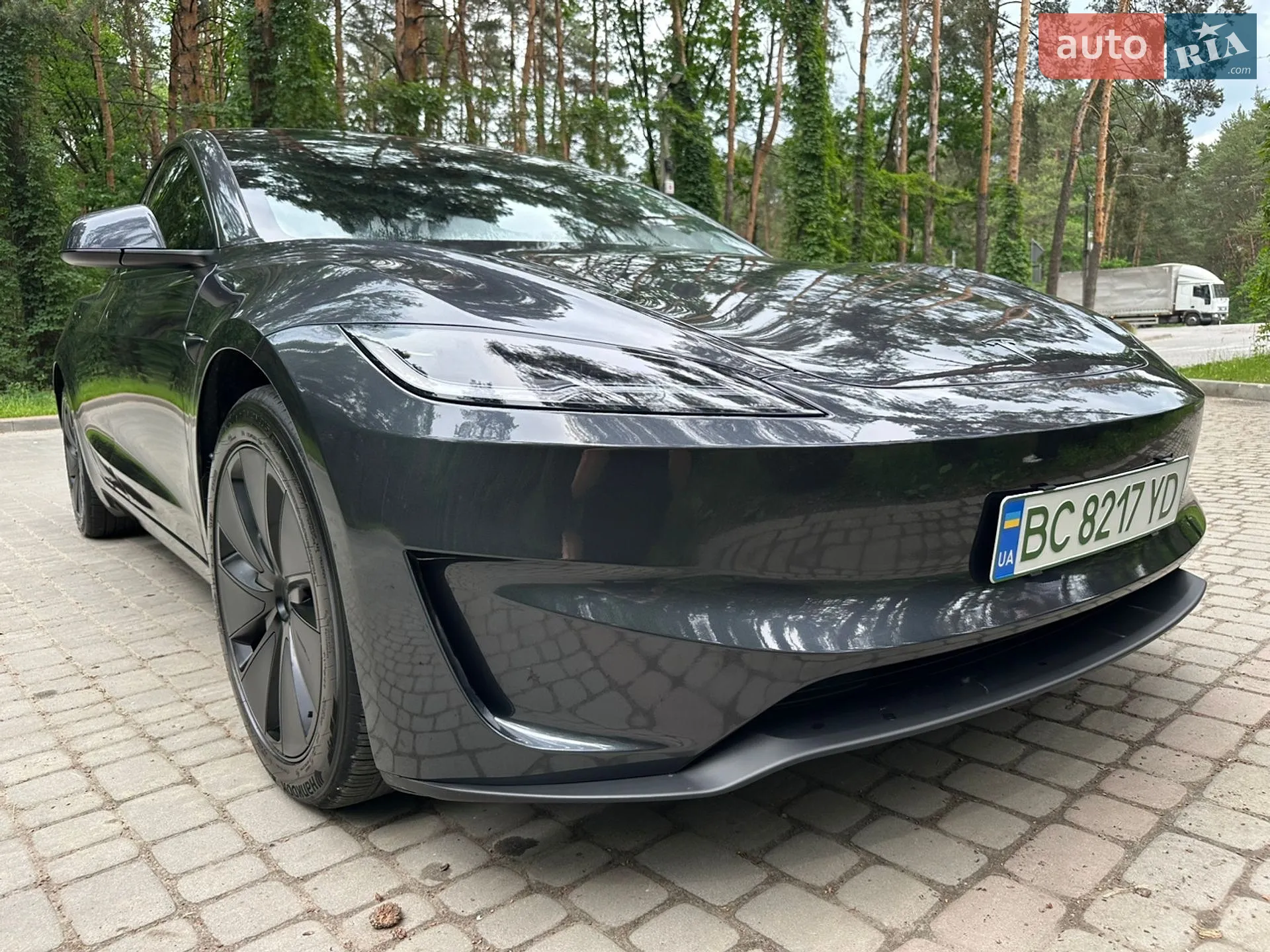 2025 Tesla Model 3 - мініатюра 5