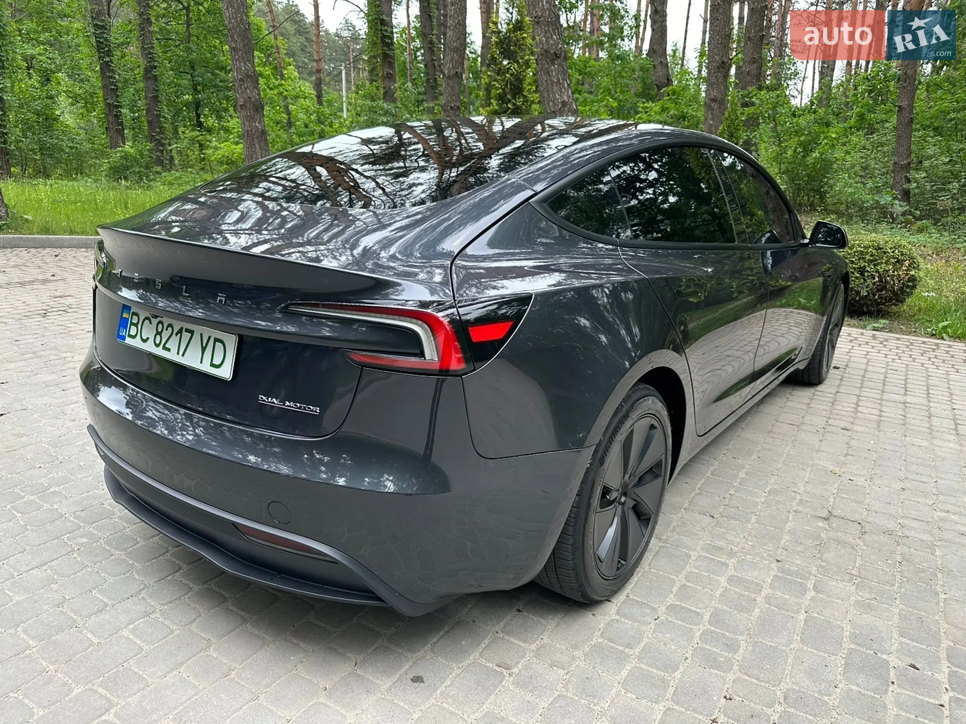 2025 Tesla Model 3 - мініатюра 12