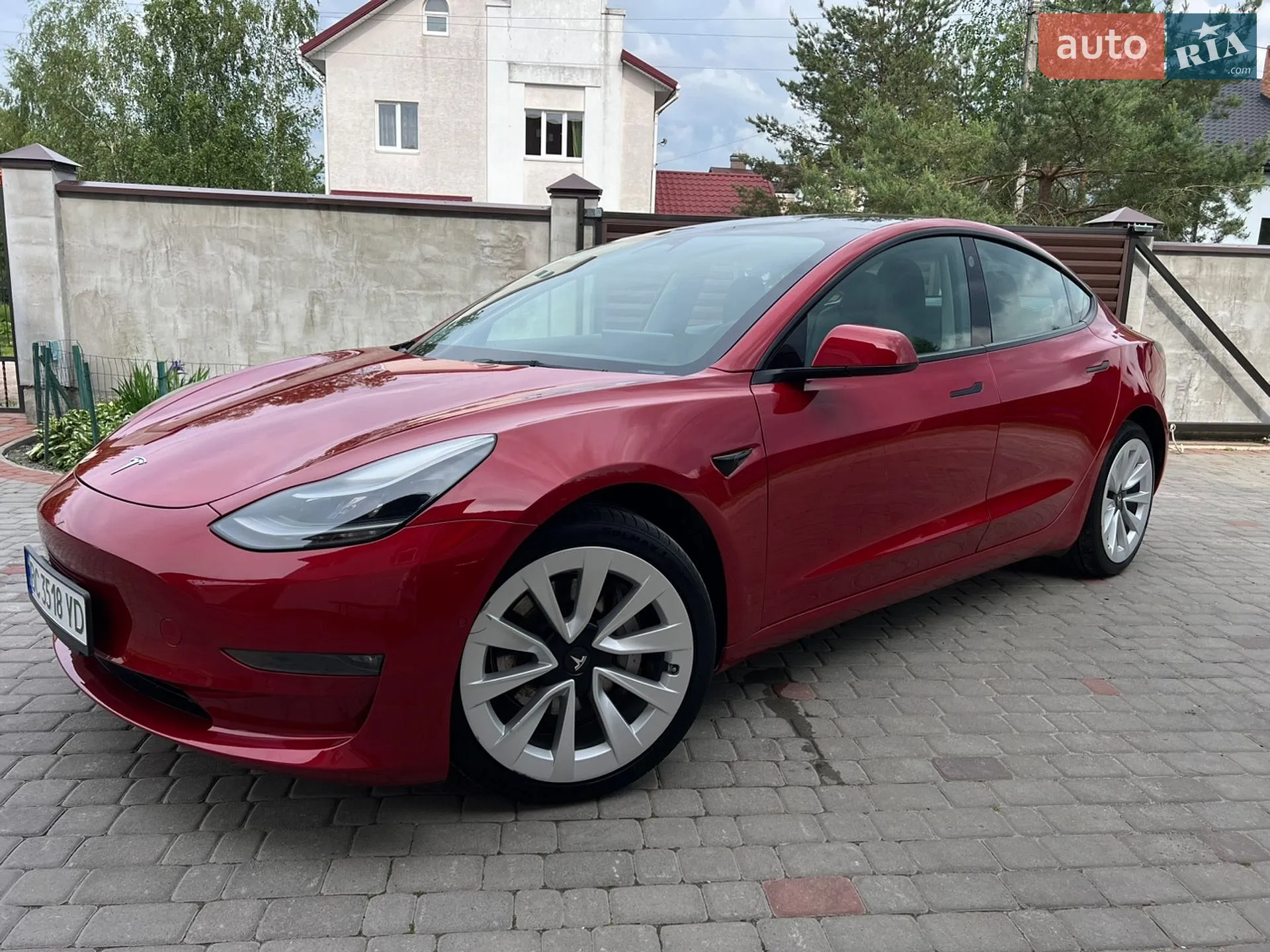 2022 Tesla Model 3 - фото 1