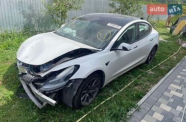 Седан Tesla Model 3 2021 в Ужгороде