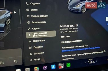 Седан Tesla Model 3 2022 в Тальном