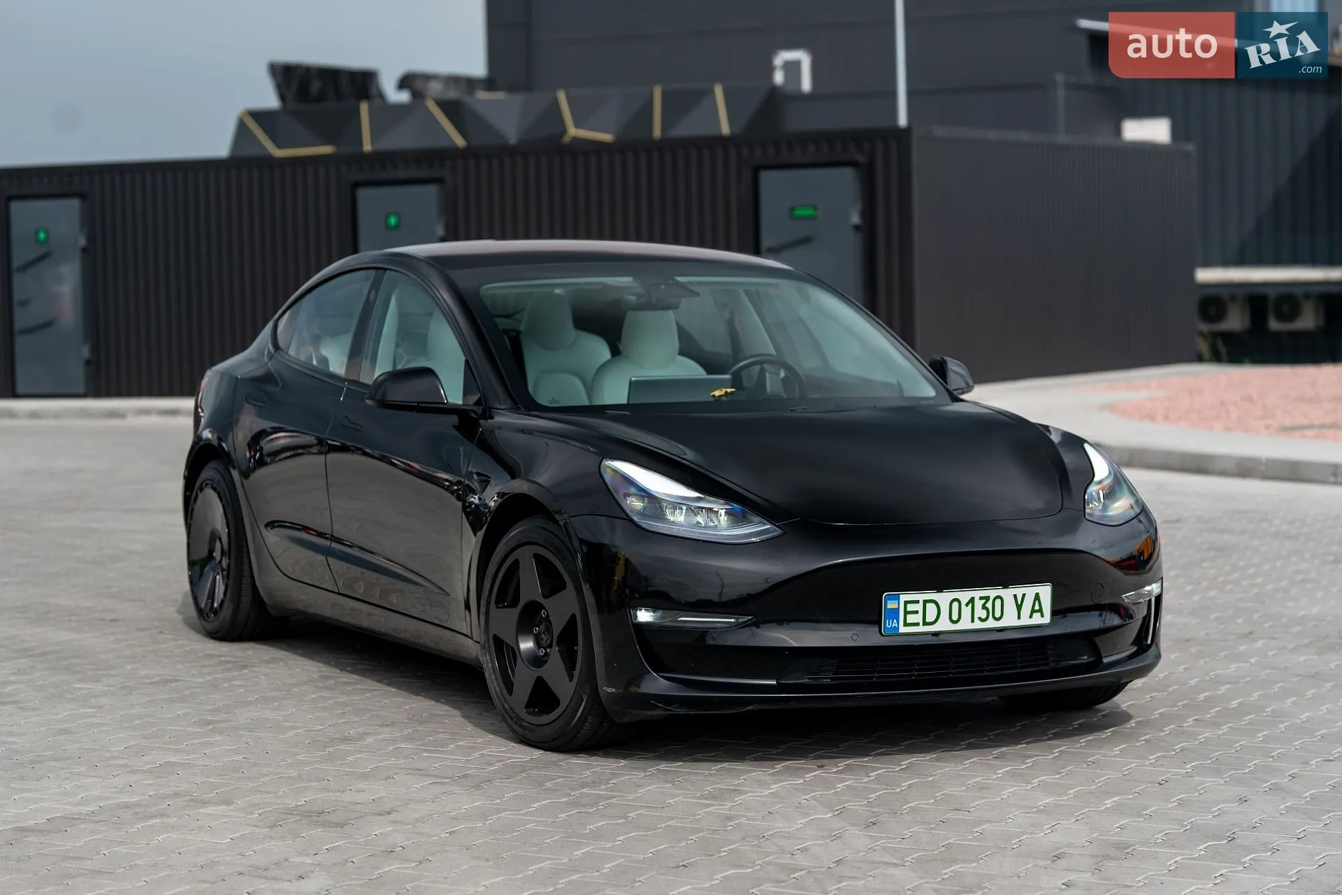 2018 Tesla Model 3 - мініатюра 4