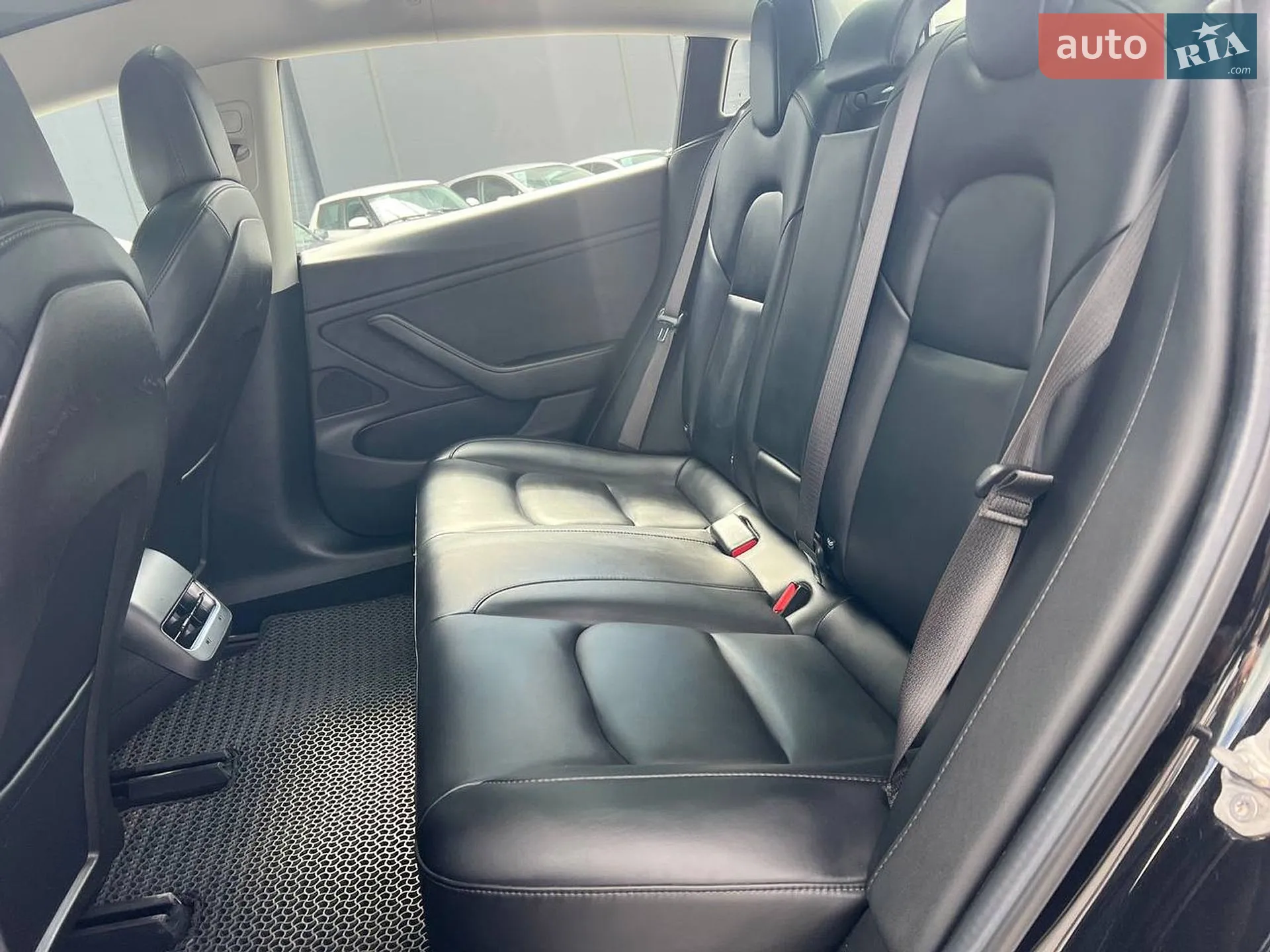 2018 Tesla Model 3 - мініатюра 38