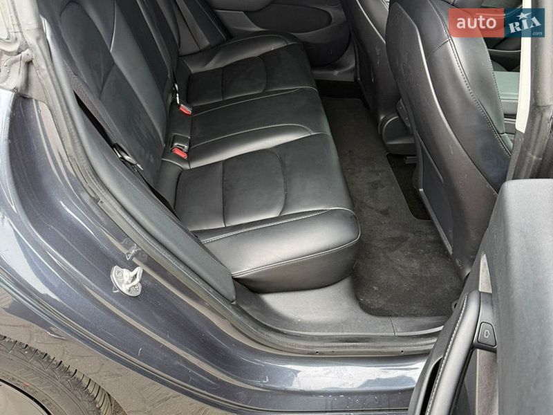 Седан Tesla Model 3 2021 в Ивано-Франковске