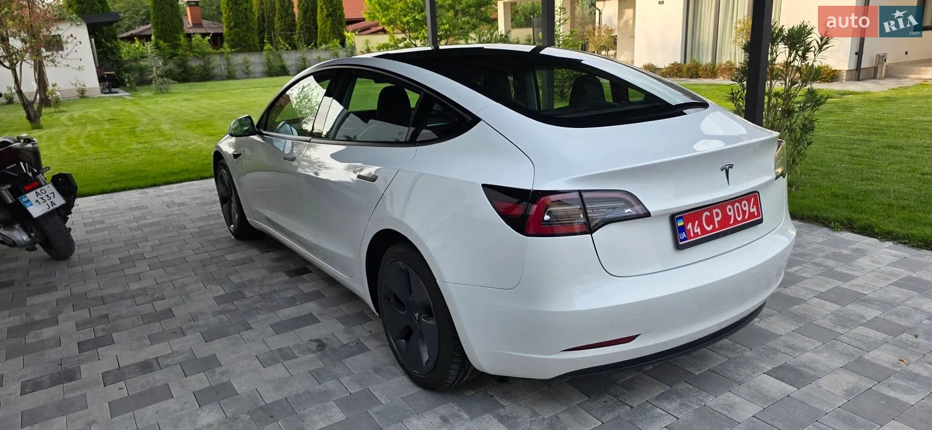 2022 Tesla Model 3 - мініатюра 4