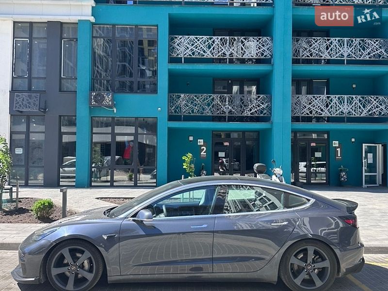 Tesla Model 3 2019 Tesla Model 3 2019