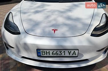 Седан Tesla Model 3 2023 в Одессе