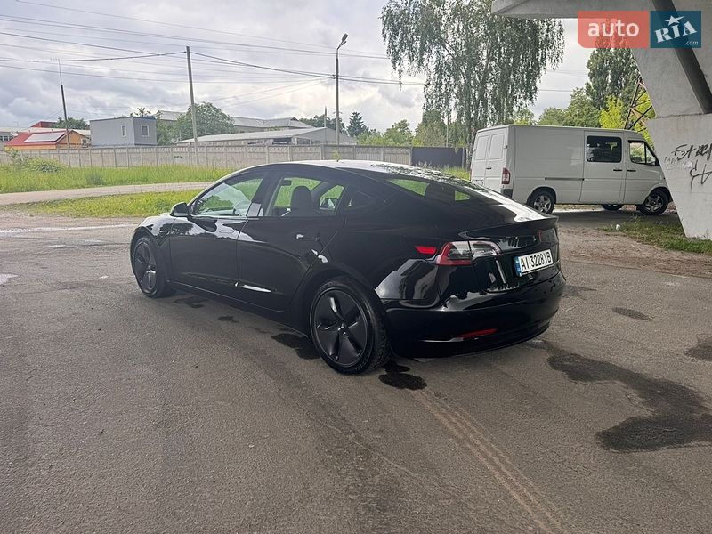 Седан Tesla Model 3 2018 в Киеве