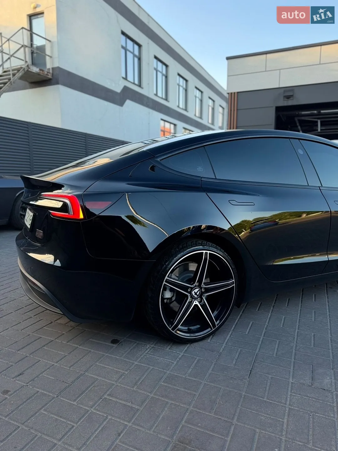 2024 Tesla Model 3 - мініатюра 4
