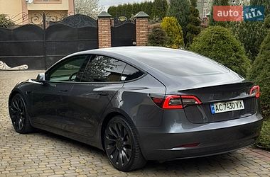 Седан Tesla Model 3 2021 в Луцке