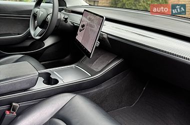 Седан Tesla Model 3 2021 в Луцке