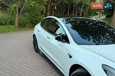 Седан Tesla Model 3 2022 в Львові