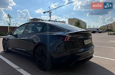 Седан Tesla Model 3 2024 в Киеве