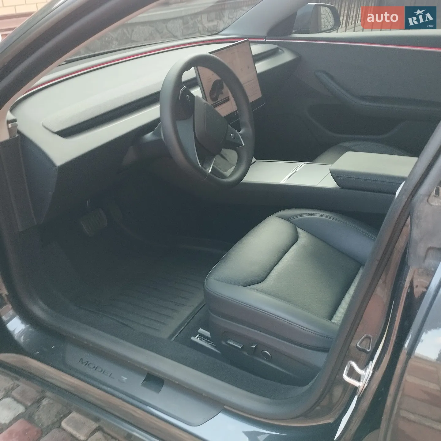 2024 Tesla Model 3 - мініатюра 8