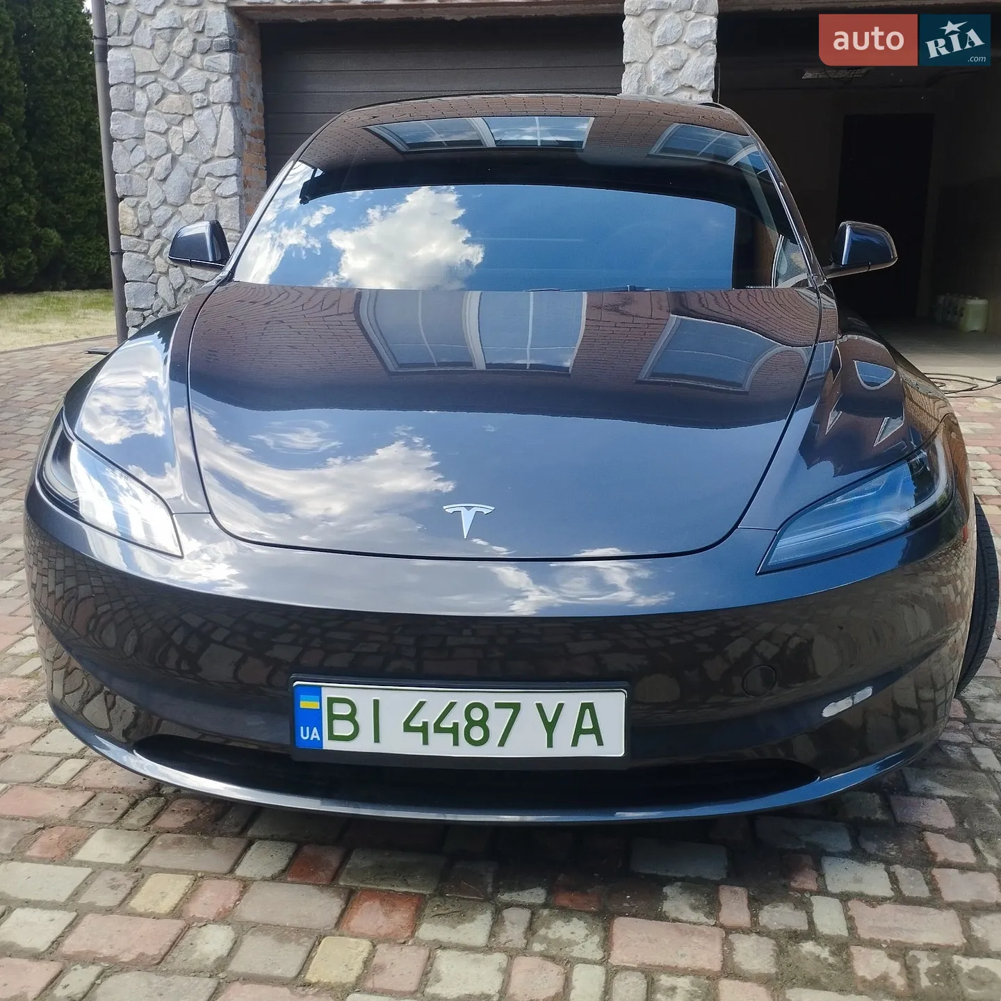 2024 Tesla Model 3 - фото 1