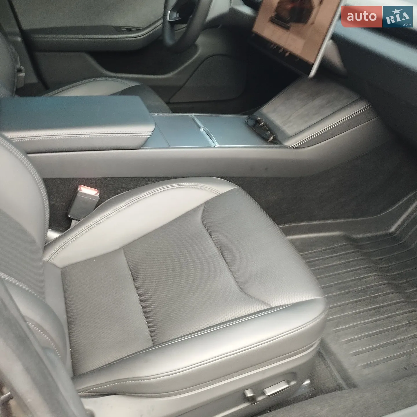 2024 Tesla Model 3 - мініатюра 15