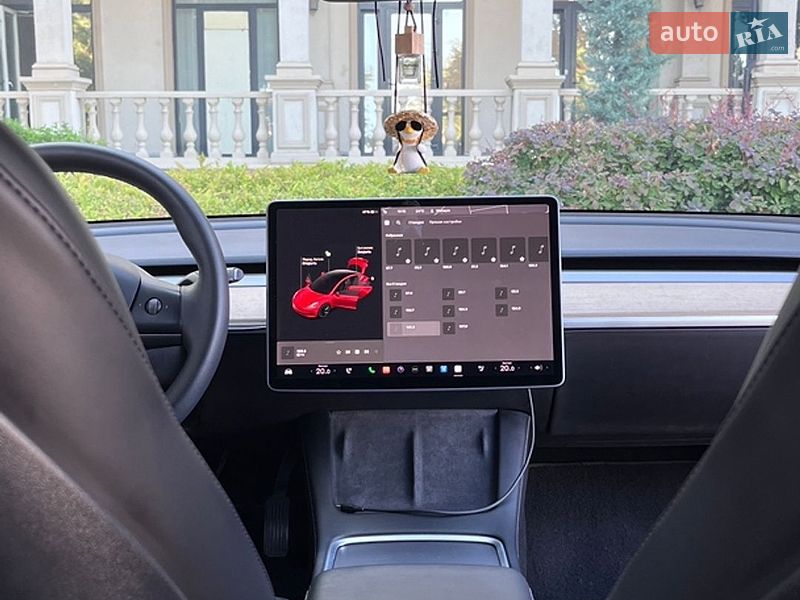 Седан Tesla Model 3 2020 в Одессе