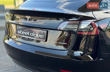Седан Tesla Model 3 2021 в Николаеве