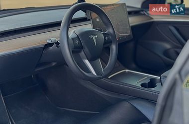 Седан Tesla Model 3 2021 в Николаеве