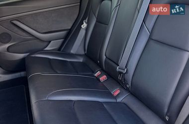 Седан Tesla Model 3 2021 в Николаеве