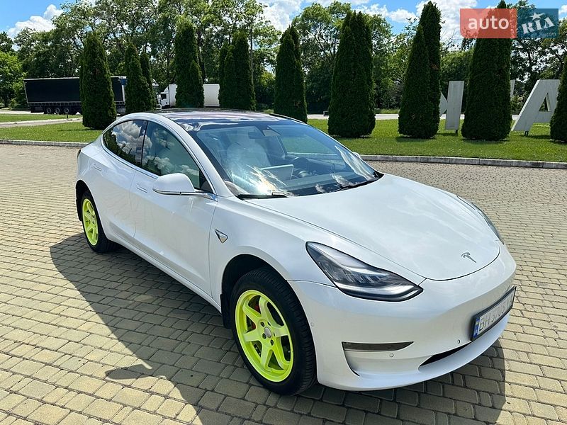 Tesla Model 3 2019 Tesla Model 3 2019