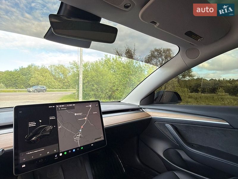 Седан Tesla Model 3 2021 в Ивано-Франковске