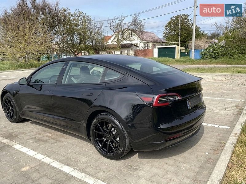 Седан Tesla Model 3 2019 в Одессе