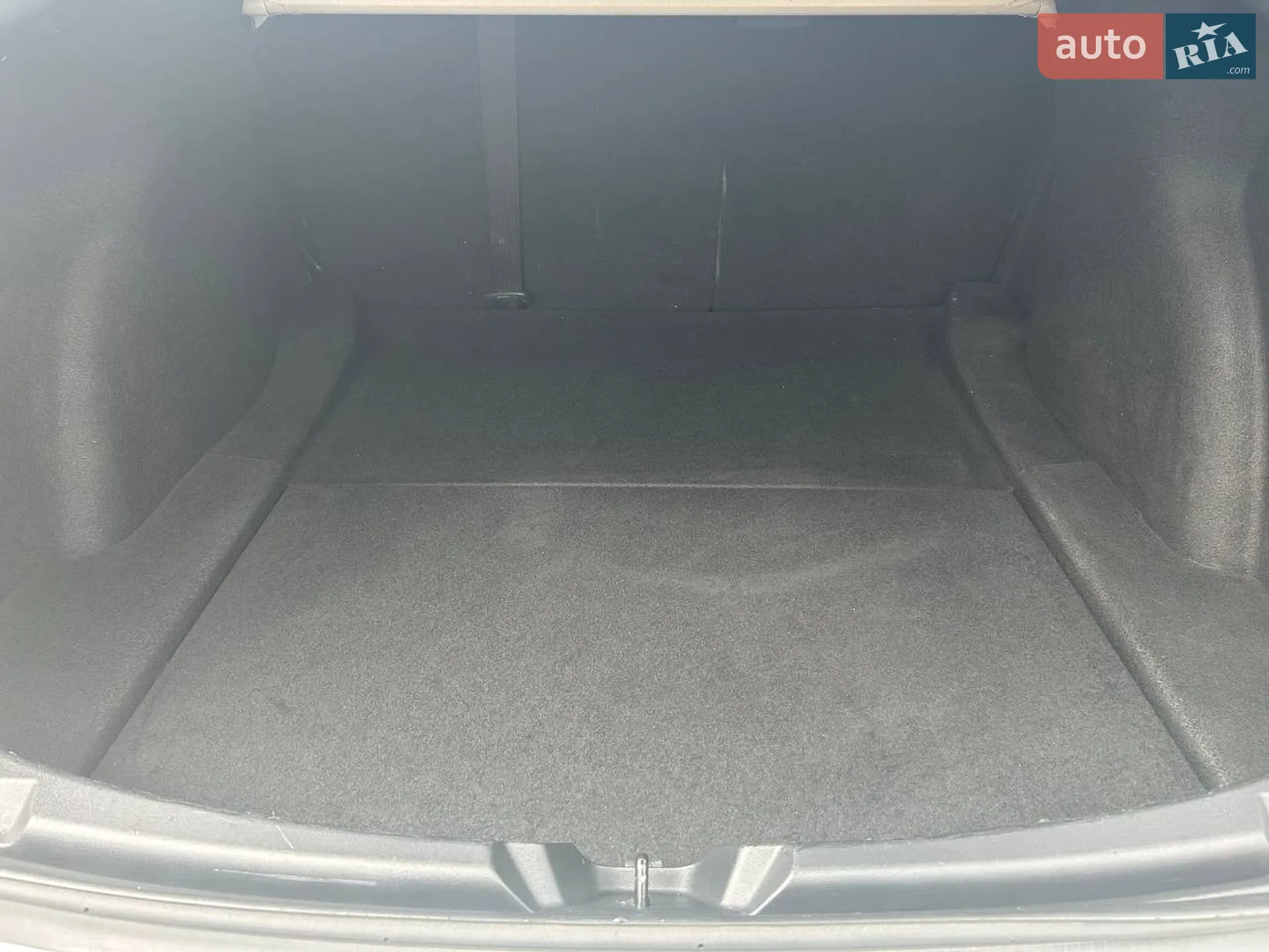 2022 Tesla Model 3 - мініатюра 18