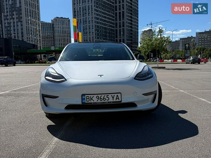 Седан Tesla Model 3 2019 в Киеве фото 7 Седан Tesla Model 3 2019 в Киеве