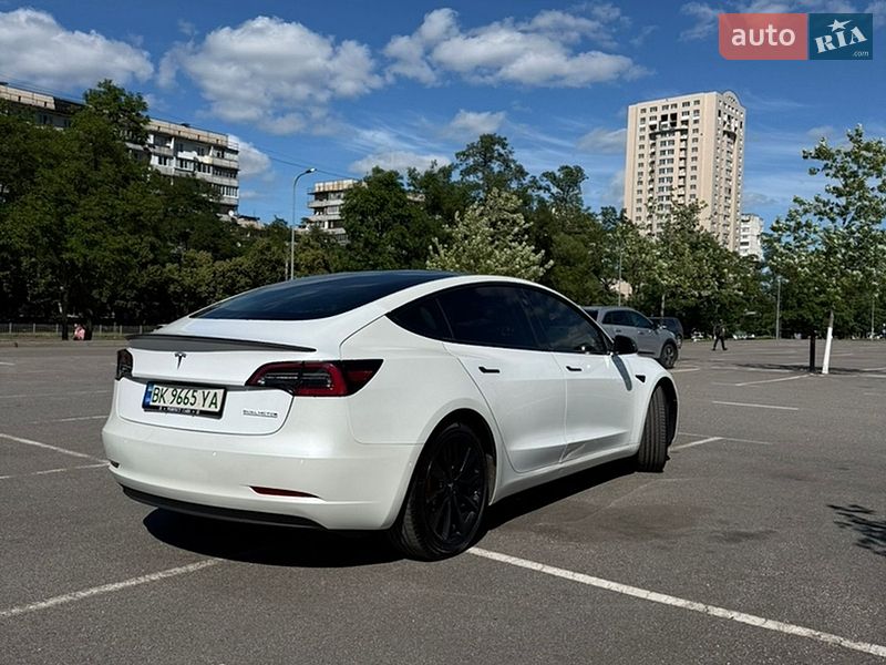 Седан Tesla Model 3 2019 в Киеве фото 5 Седан Tesla Model 3 2019 в Киеве