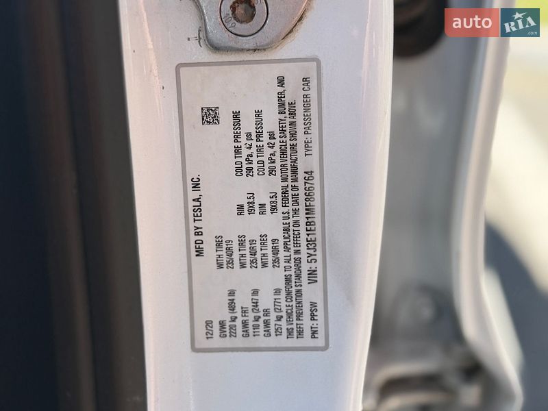 Седан Tesla Model 3 2020 в Киеве