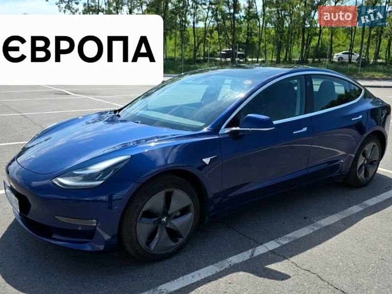 Седан Tesla Model 3 2019 в Дніпрі